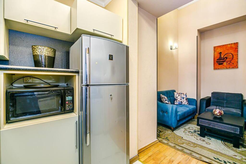 Apartment Azneft Meydani Баку Екстер'єр фото