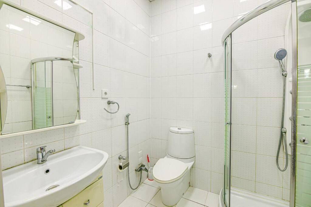 Apartment Azneft Meydani Баку Екстер'єр фото