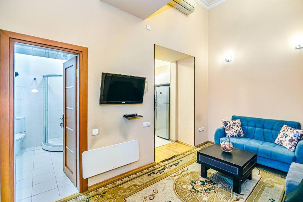Apartment Azneft Meydani Баку Екстер'єр фото
